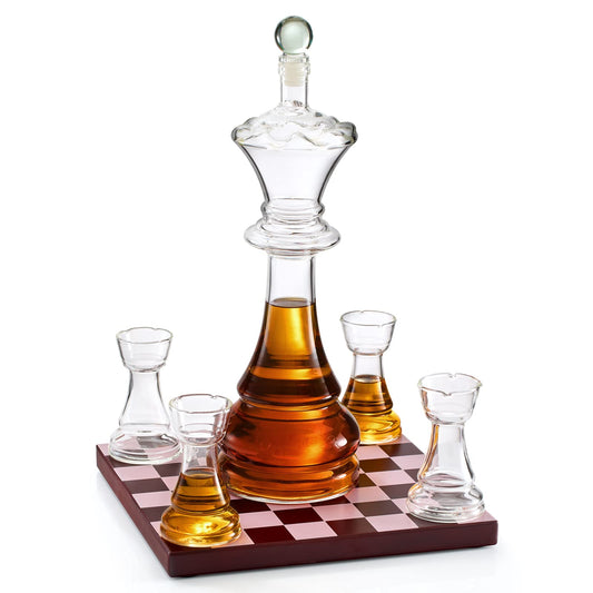 Chess Gift Decanter Set by The Wine Savant - Queen Chess Decanter 750ml 12" H With 4 Rook Shot Glasses 4oz - Queen's Gambit, Chess Player Gifts, Whiskey, Wine Lovers Gifts for Dad, Him, Her, Men