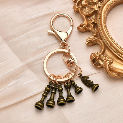Chess Gifts Keychain for Men Women Birthday Gifts for Kids Son Daughter Chess Players Keychains for Car Keys Purse Backpack Accessories